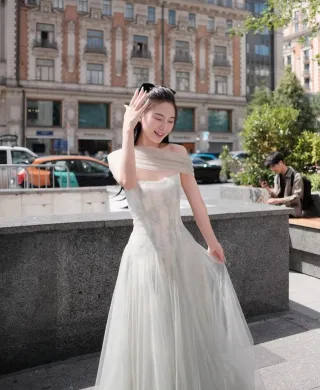 Ảnh 1 của Váy voan lệch vai trắng vintage nữ