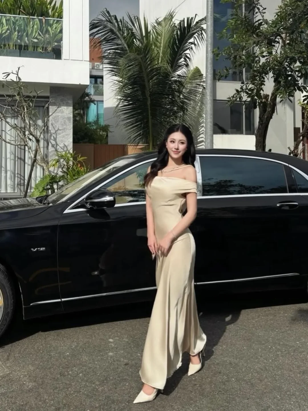 Ảnh 1 của Đầm dài trễ vai lụa satin nude nữ