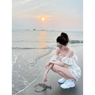 Ảnh 3 của Đầm hoa nhí trễ vai mini boho nữ
