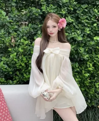 Ảnh 2 của Đầm trễ vai voan kem nơ to nữ