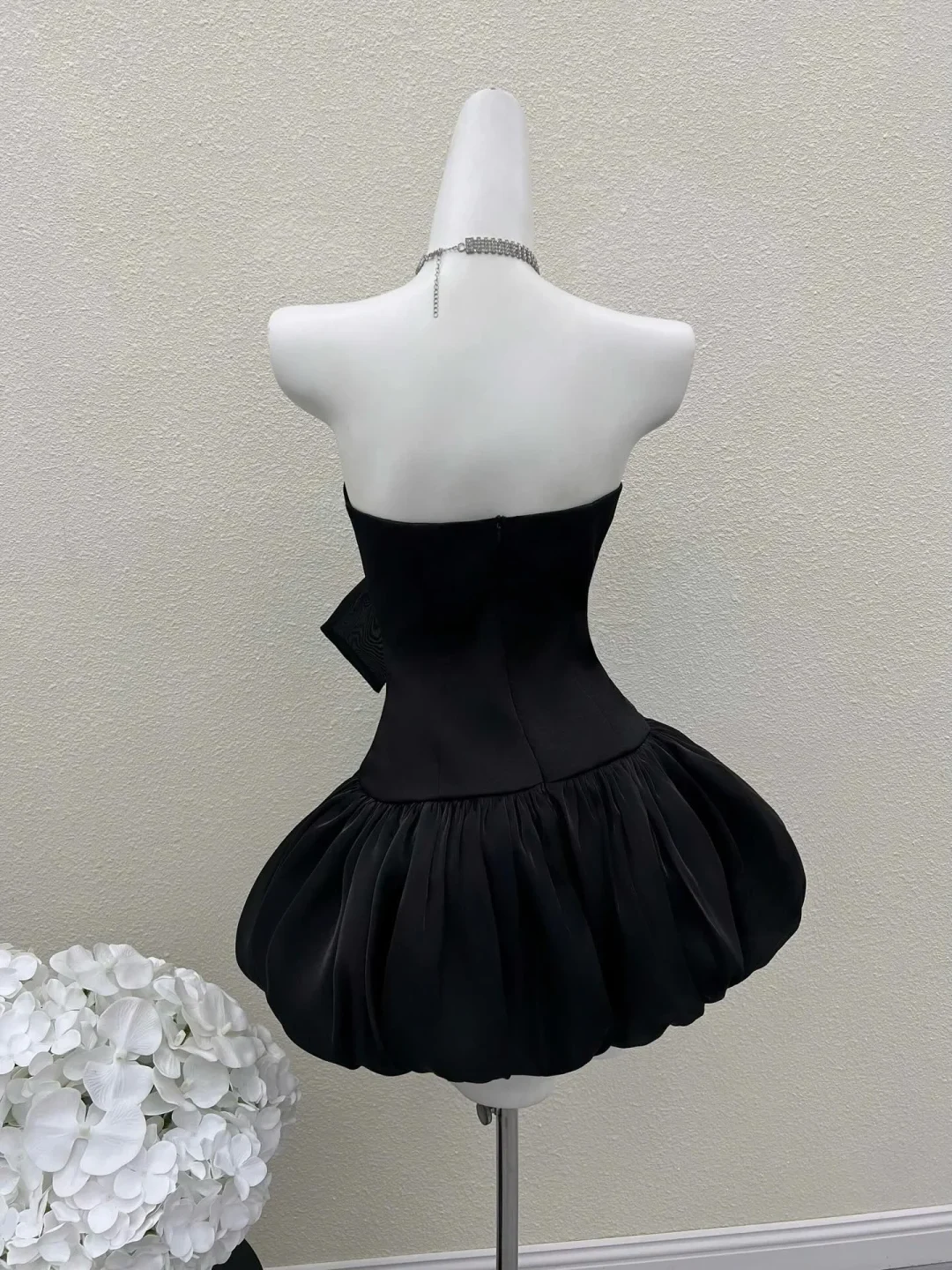 Ảnh 5 của Váy cúp ngực nơ lớn đen nữ