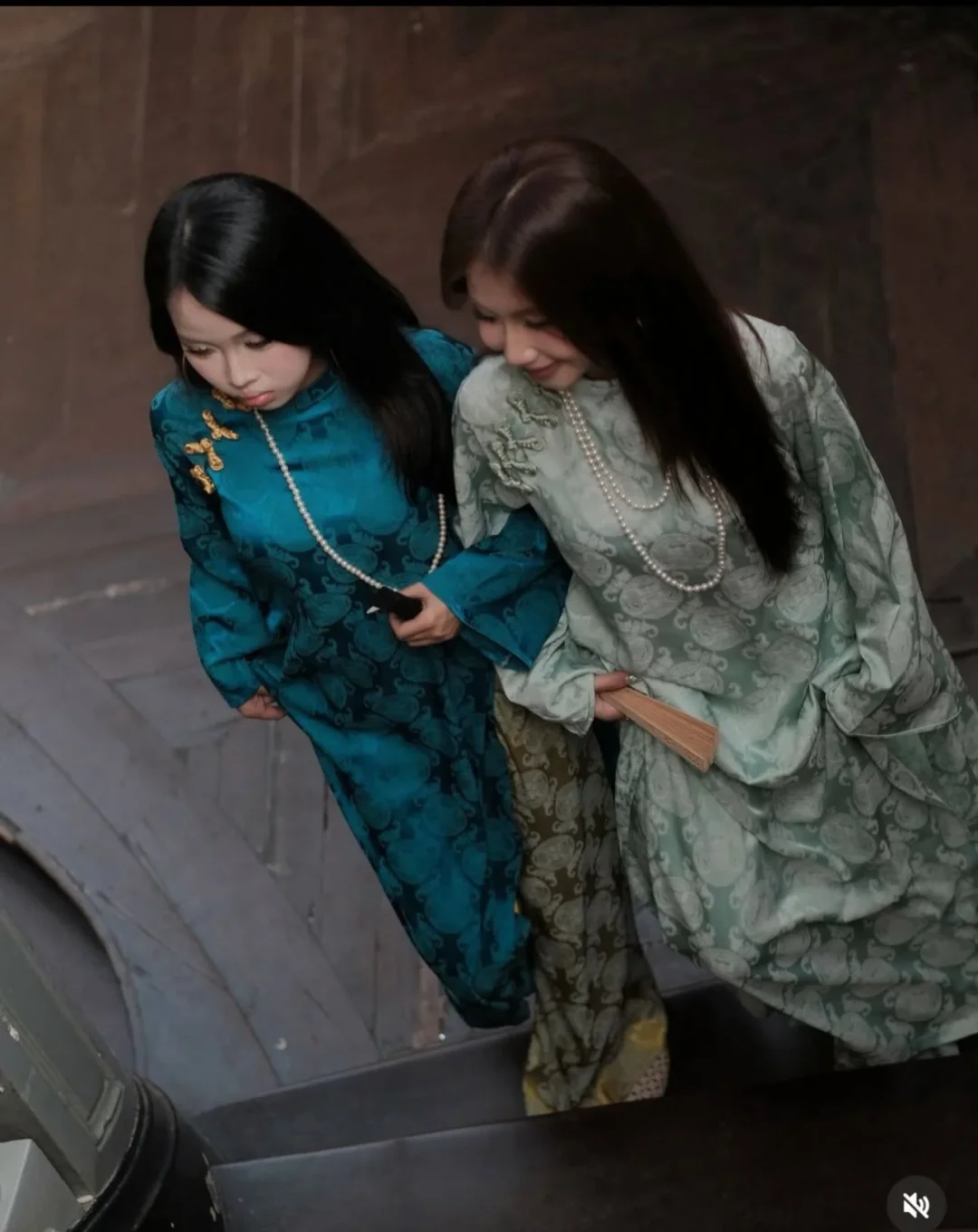Photo 5 of Áo dài truyền thống nữ xanh mint teal