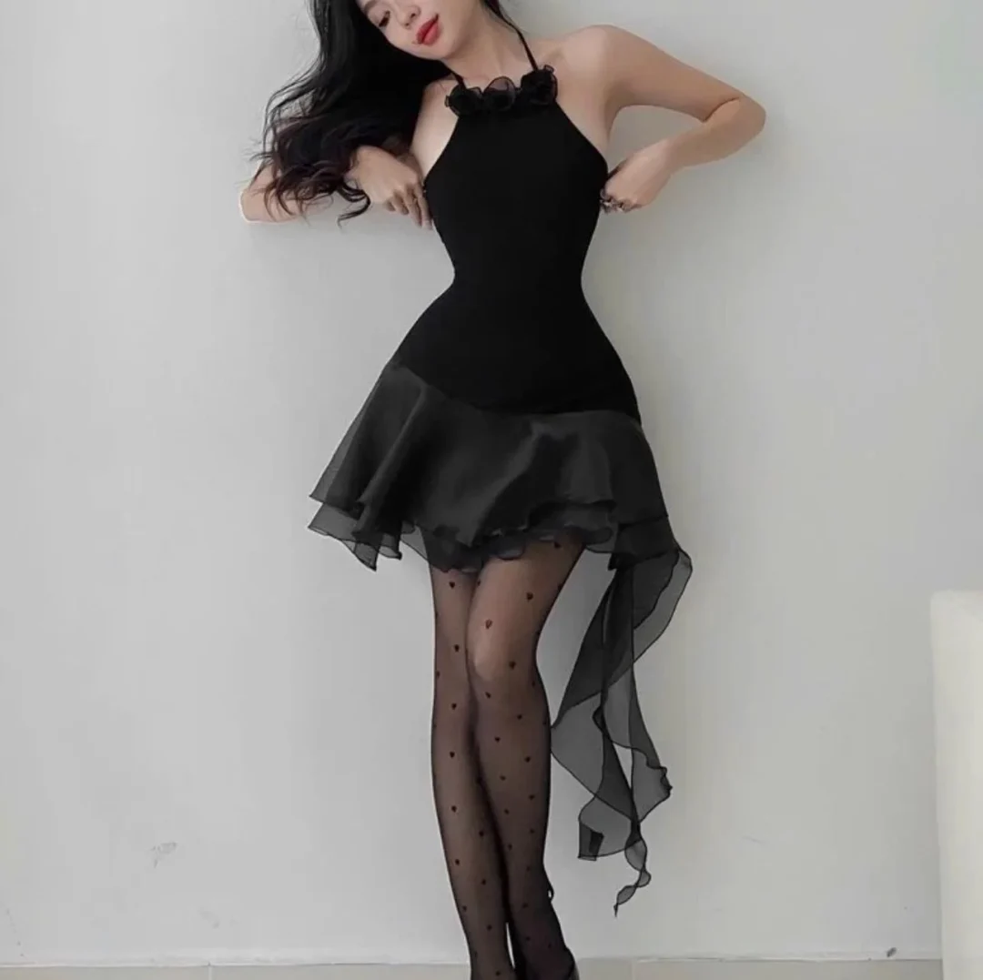 Ảnh 1 của Váy tiệc đen halter Martha DN05