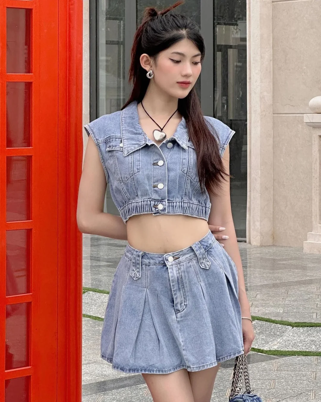 Ảnh 5 của Set áo vest denim crop và váy Kaylin
