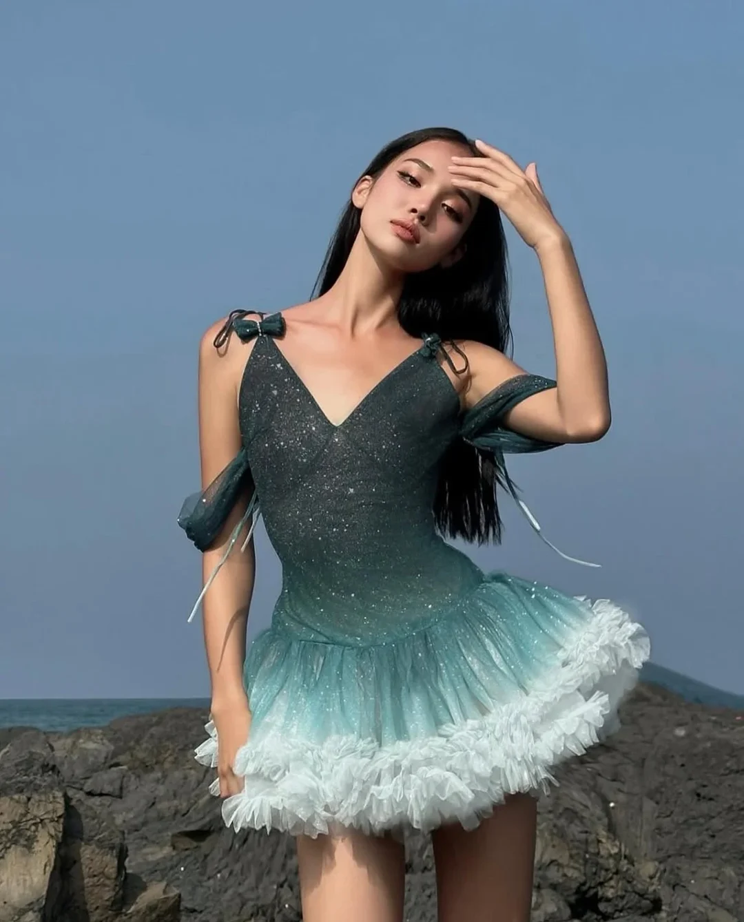 Ảnh 1 của Váy tutu lấp lánh xanh gradient size S