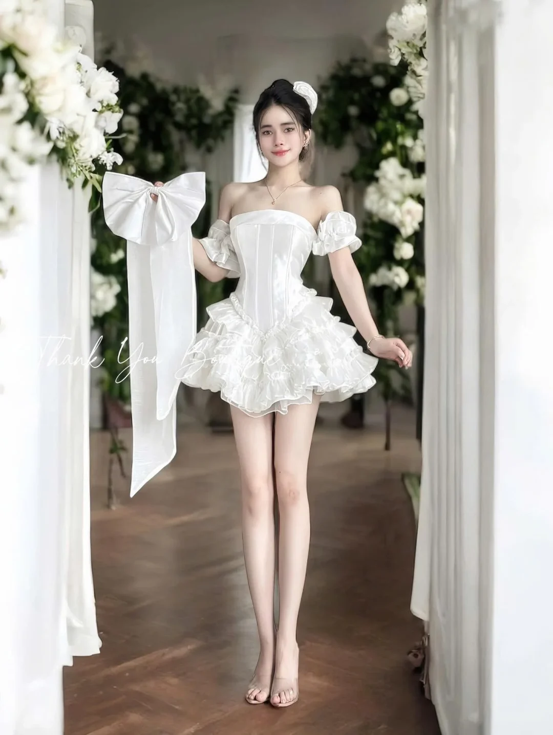 Photo 1 of Đầm trắng corset bèo nhún mini nữ