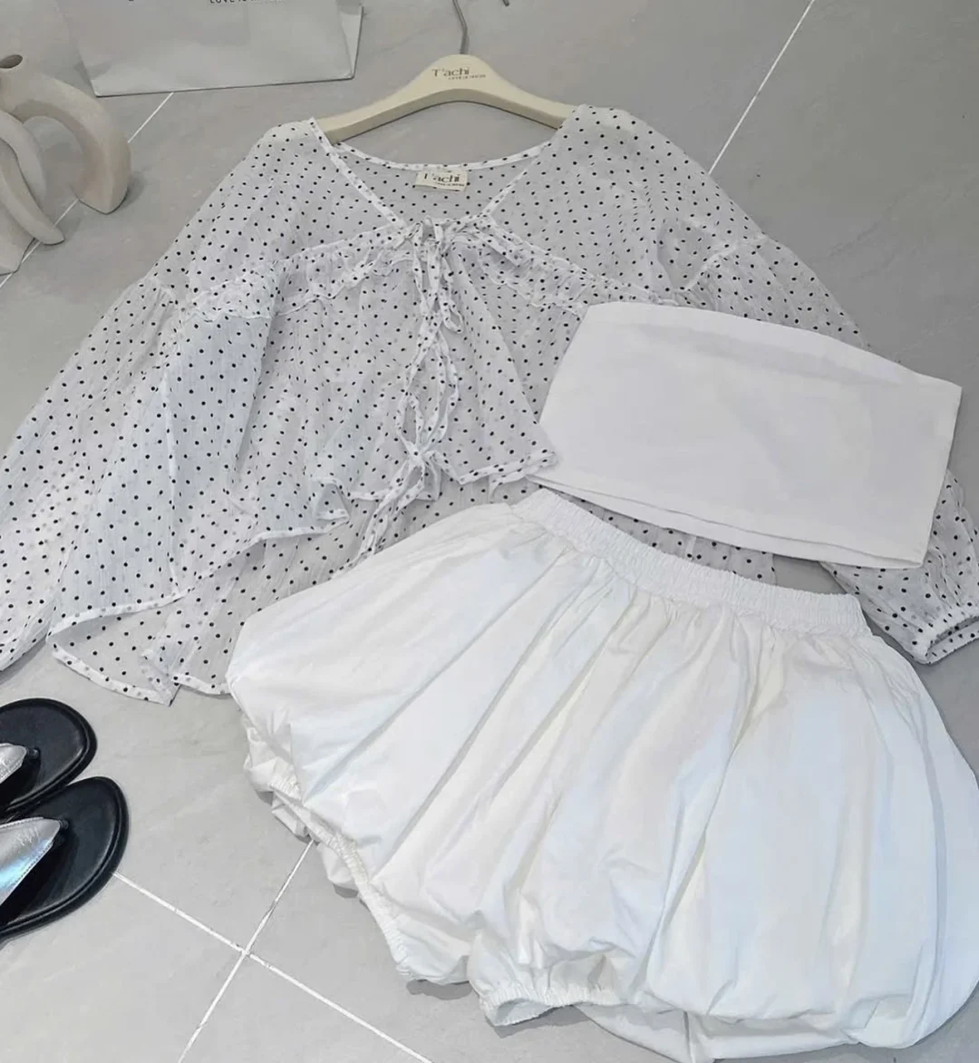 Ảnh 6 của Set Áo Blouse Chấm Bi Tay Phồng Nữ