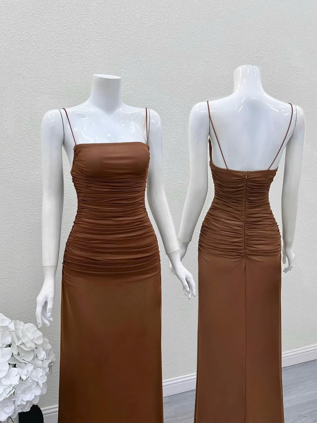 Ảnh 6 của Váy maxi nâu hai dây thanh lịch nữ