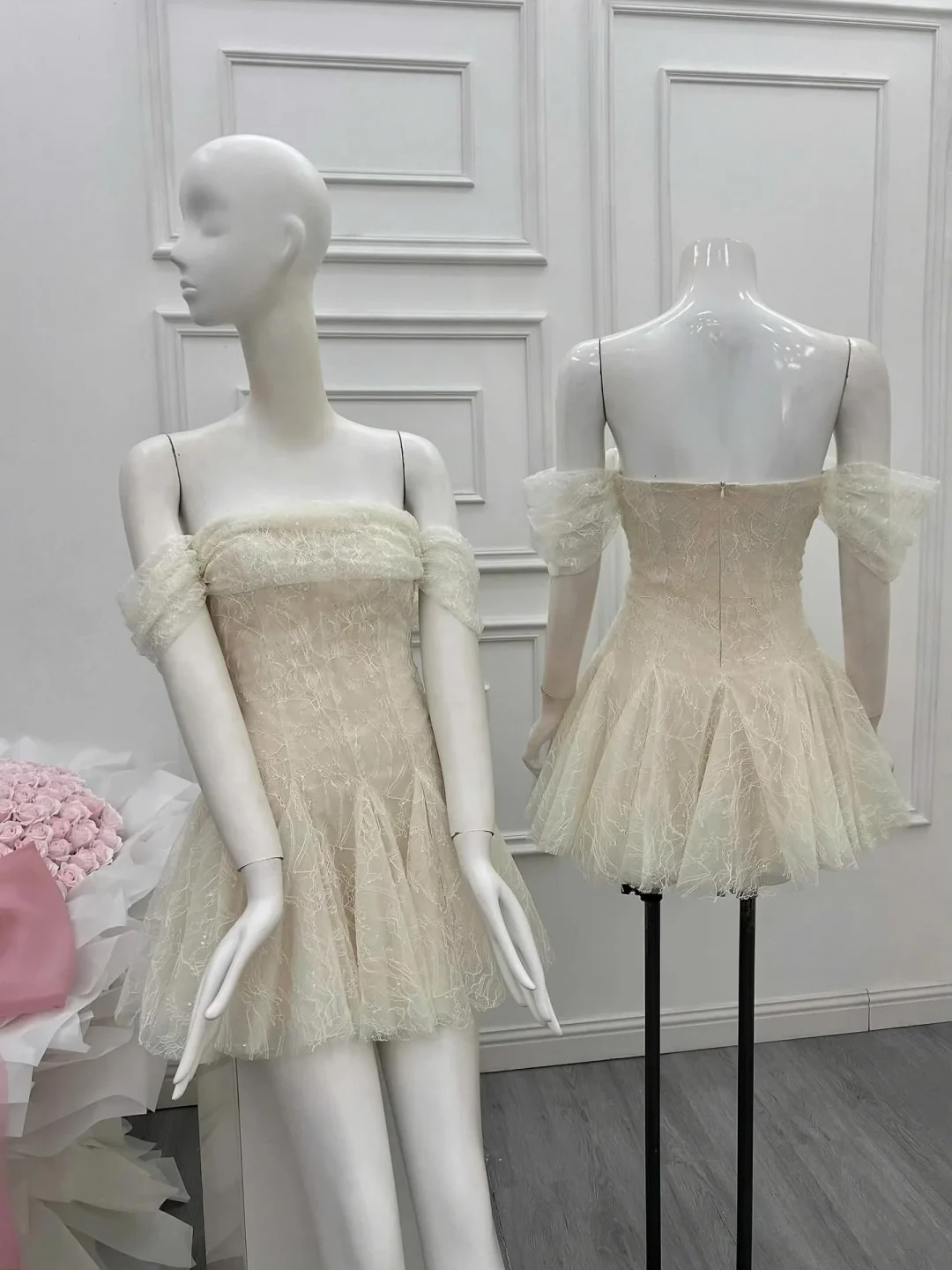 Photo 9 of Váy tiệc trắng ngắn Camire size S
