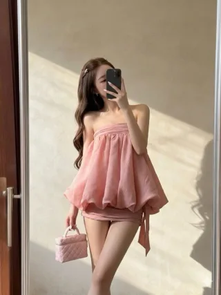 Ảnh 1 của Set áo quây váy ngắn hồng phấn nữ