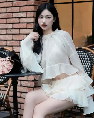 Ảnh 4 của Set croptop váy mini voan trắng nữ