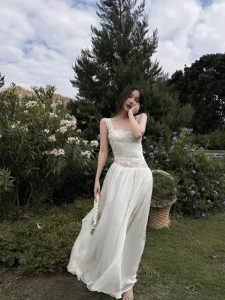 Ảnh 1 của Váy maxi ren trắng nữ tính
