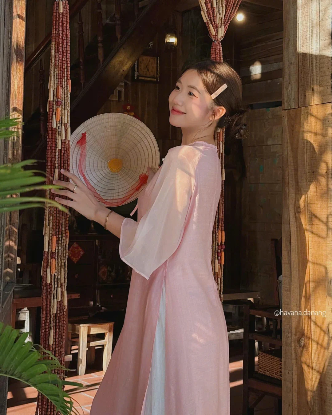 Photo 4 of Áo dài hồng truyền thống nữ cho thuê