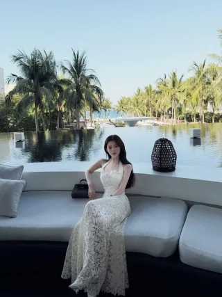 Ảnh 1 của Đầm maxi ren trắng nữ sang trọng