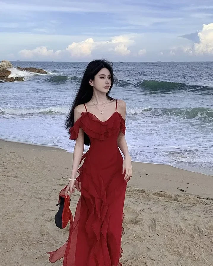 Photo 2 of Váy maxi đỏ trễ vai nữ tính