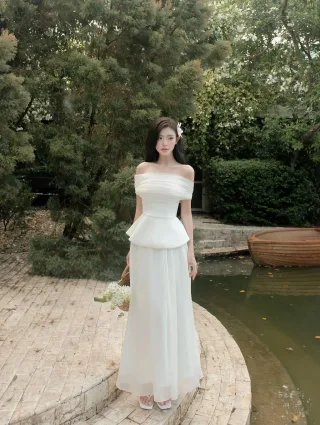 Ảnh 3 của Váy maxi trắng trễ vai nữ tính