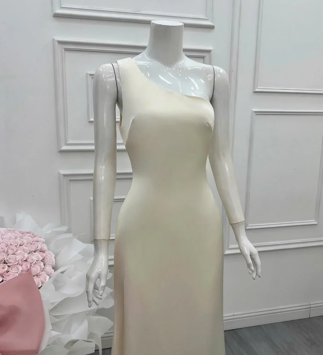 Ảnh 5 của Đầm dạ hội trắng kem size M