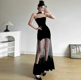 Ảnh 1 của Váy nhung đen cúp ngực đuôi tulle DD20