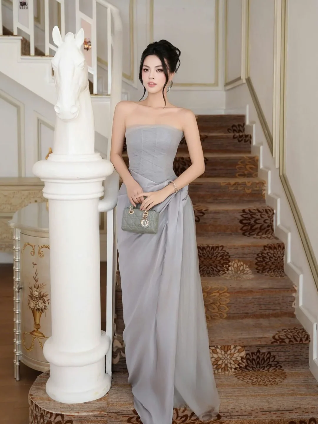 Photo 1 of Đầm xám dài cúp ngực voan thanh lịch