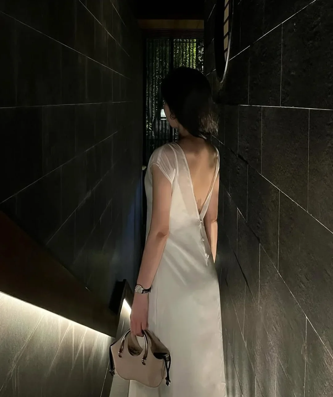 Photo 3 of Váy maxi trắng voan nữ thanh lịch