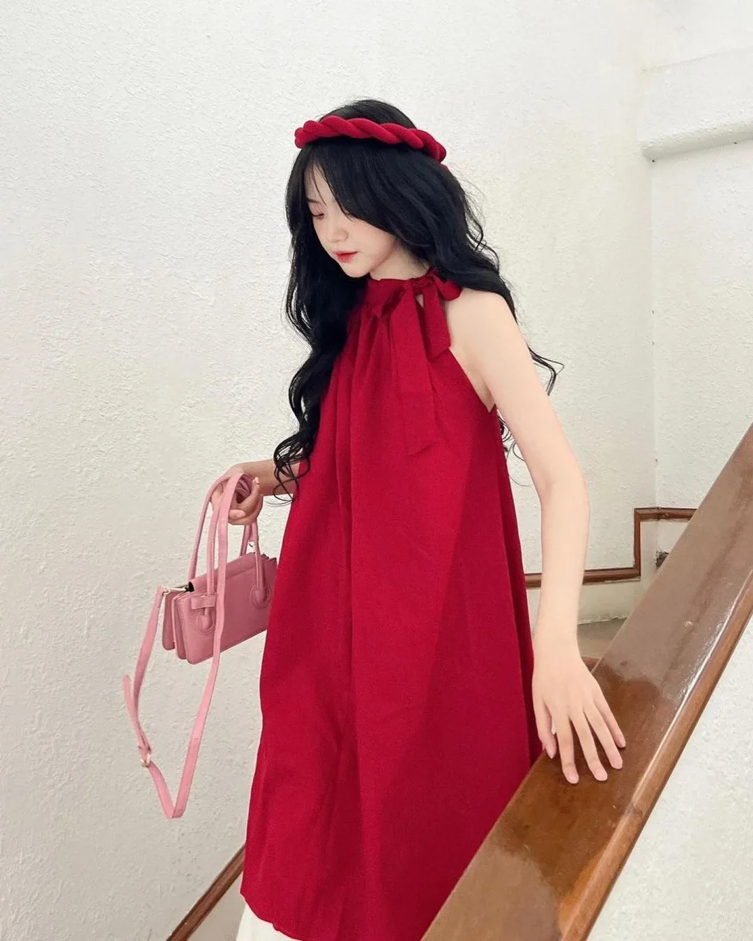 Photo 2 of Yếm đỏ trơn freesize nữ đơn giản