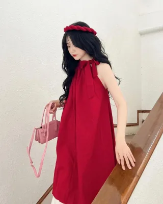 Photo 2 of Yếm đỏ trơn freesize nữ đơn giản
