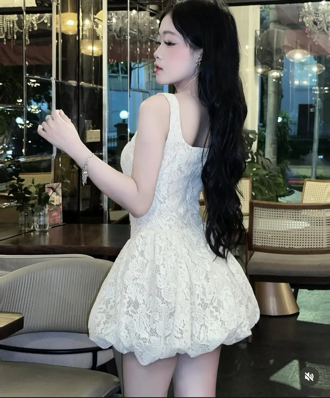 Ảnh 4 của Đầm ren trắng ngắn corset nữ