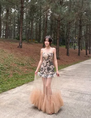 Ảnh 2 của Váy maxi voan thêu hoa hai dây nữ