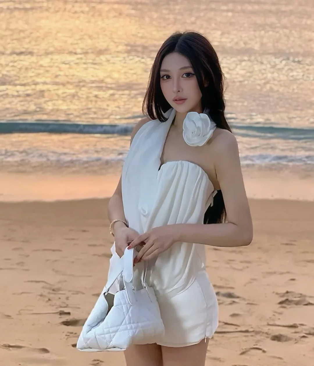 Photo 2 of Set váy trắng quây vai hoa hai món nữ