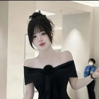 Ảnh 1 của Đầm trễ vai đen nơ lớn nữ