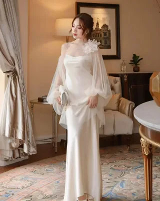Photo 2 of Váy dạ hội satin kem trễ vai nữ