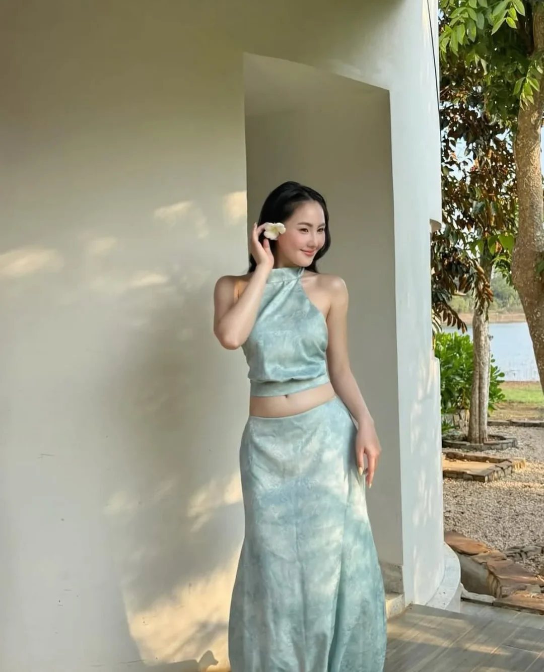 Ảnh 5 của Set áo yếm váy dài lụa xanh mint nữ