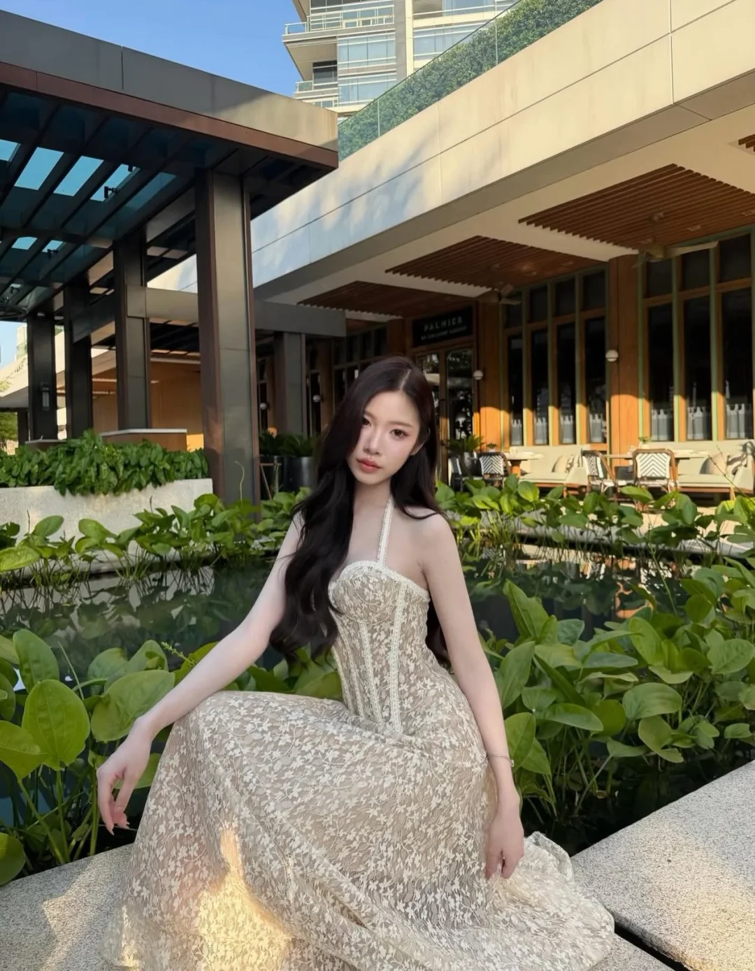 Photo 1 of Váy ren maxi corset hai dây màu kem