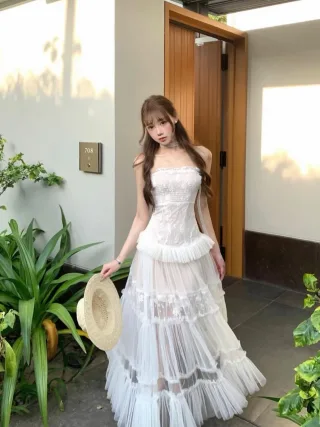 Ảnh 4 của Váy maxi trắng ren nữ Chouchou size S