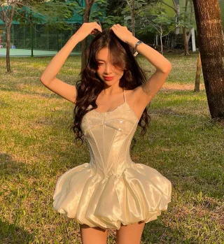 Photo 1 of Váy tiệc corset mini lụa kem nữ