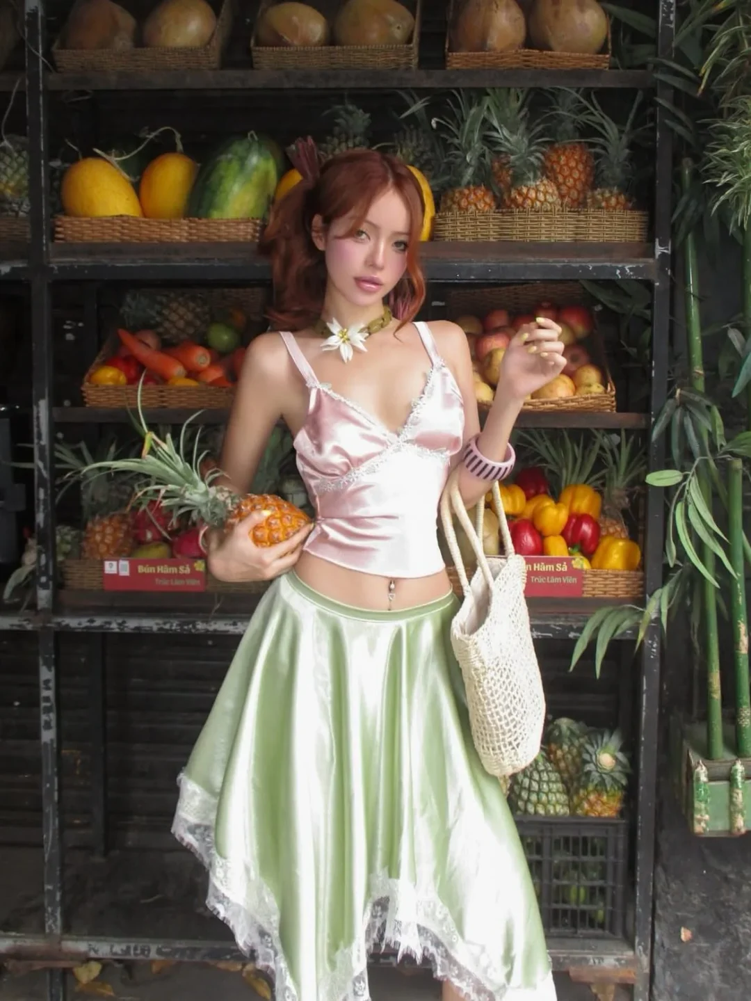 Photo 5 of Set crop top lụa hồng và chân váy midi xanh mint