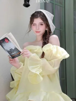 Photo 3 of Váy babydoll voan vàng trễ vai nữ
