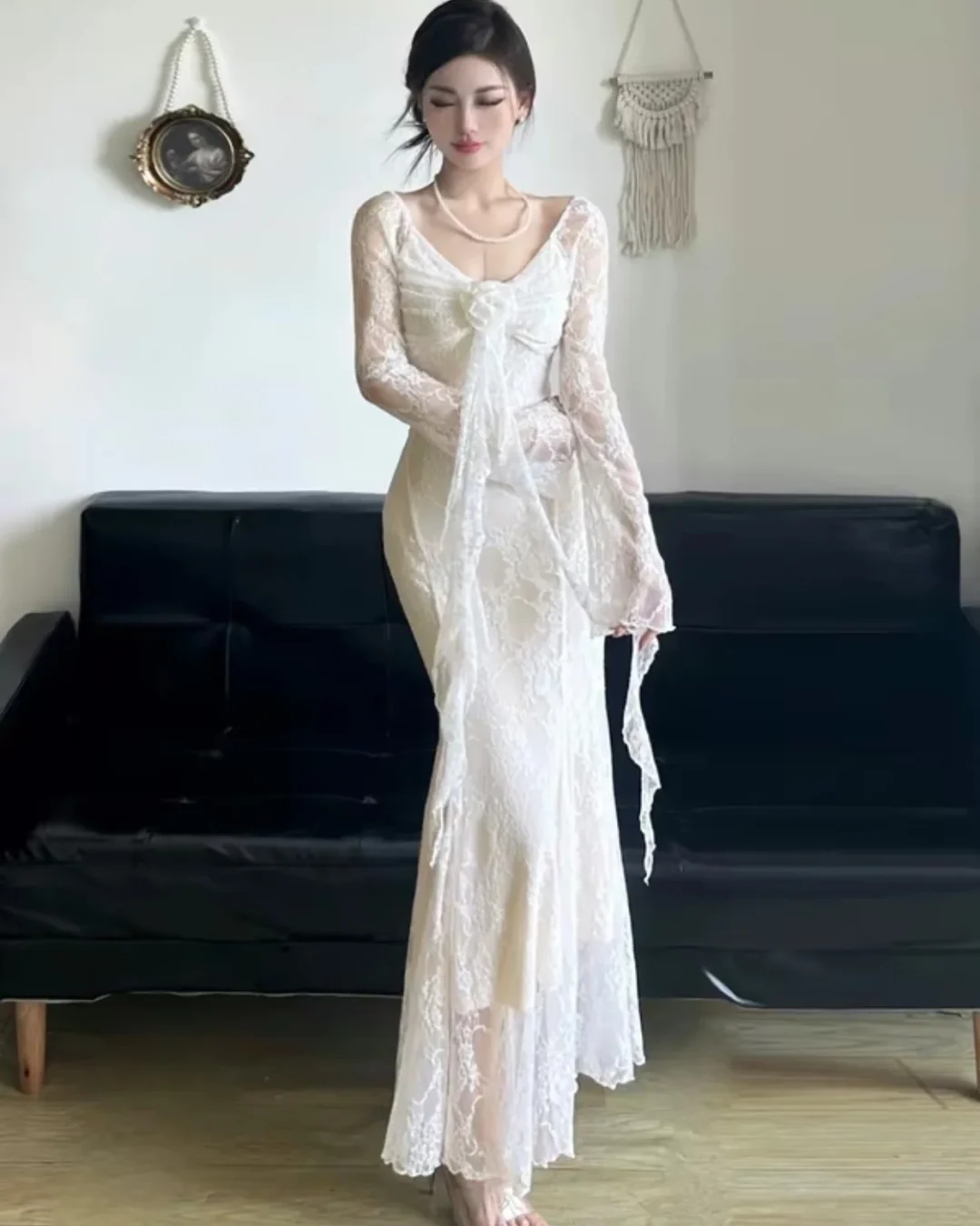 Photo 2 of Váy maxi ren trắng nữ tính cho thuê