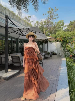 Ảnh 3 của Đầm maxi ren nâu gỉ boho nữ
