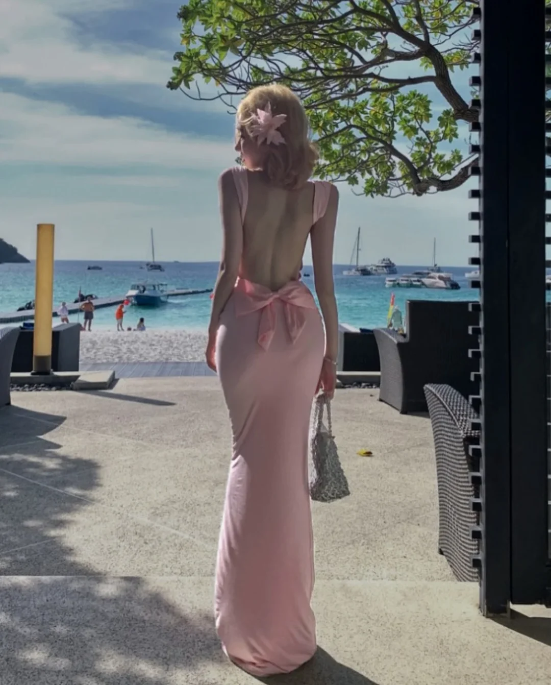 Photo 7 of Váy dài hở lưng hồng pastel bodycon