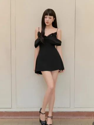 Ảnh 1 của Đầm ngắn đen trễ vai Aguja Studio size S