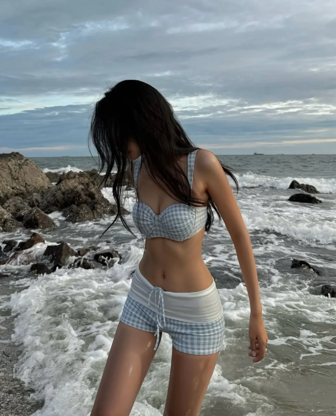 Photo 1 of Đồ bơi nữ hai mảnh caro xanh trắng
