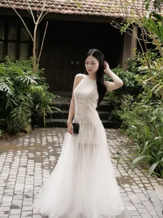 Ảnh 4 của Đầm dạ hội lưới trắng hai dây nữ