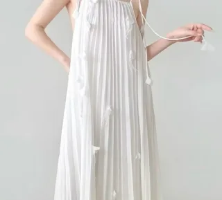 Photo 1 of Váy maxi trắng xếp ly boho vintage