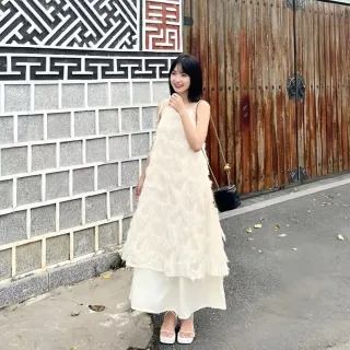 Photo 1 of Váy maxi trắng voan tầng bèo nữ