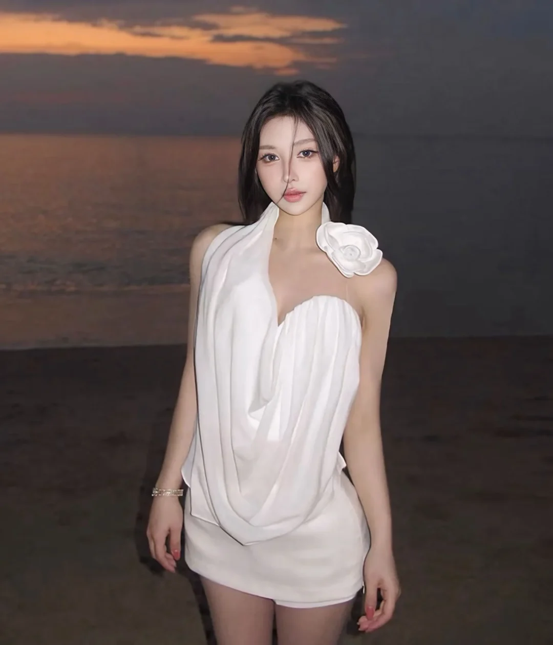 Photo 1 of Set váy trắng quây vai hoa hai món nữ