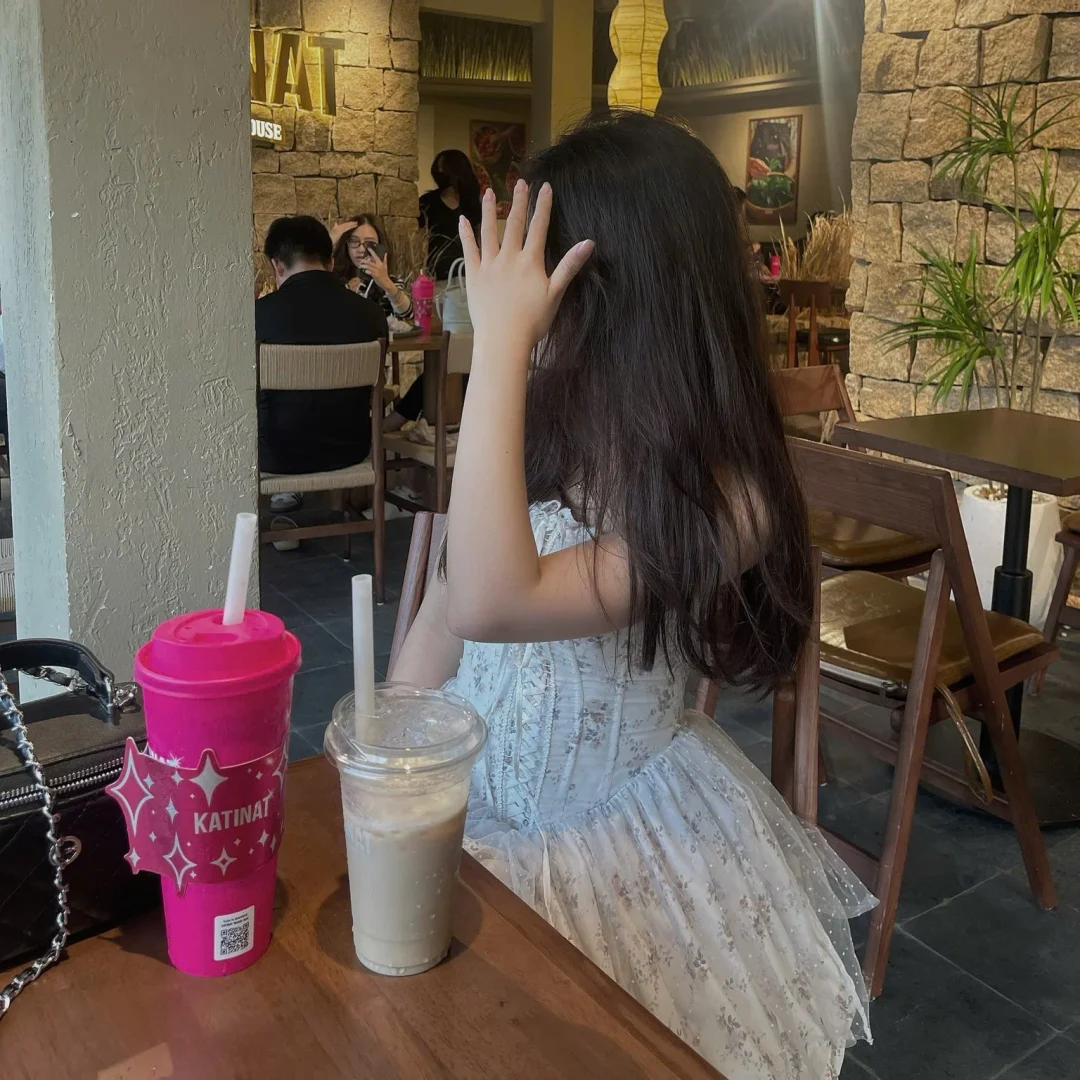 Ảnh 1 của Váy maxi hoa nhí trắng ren nữ