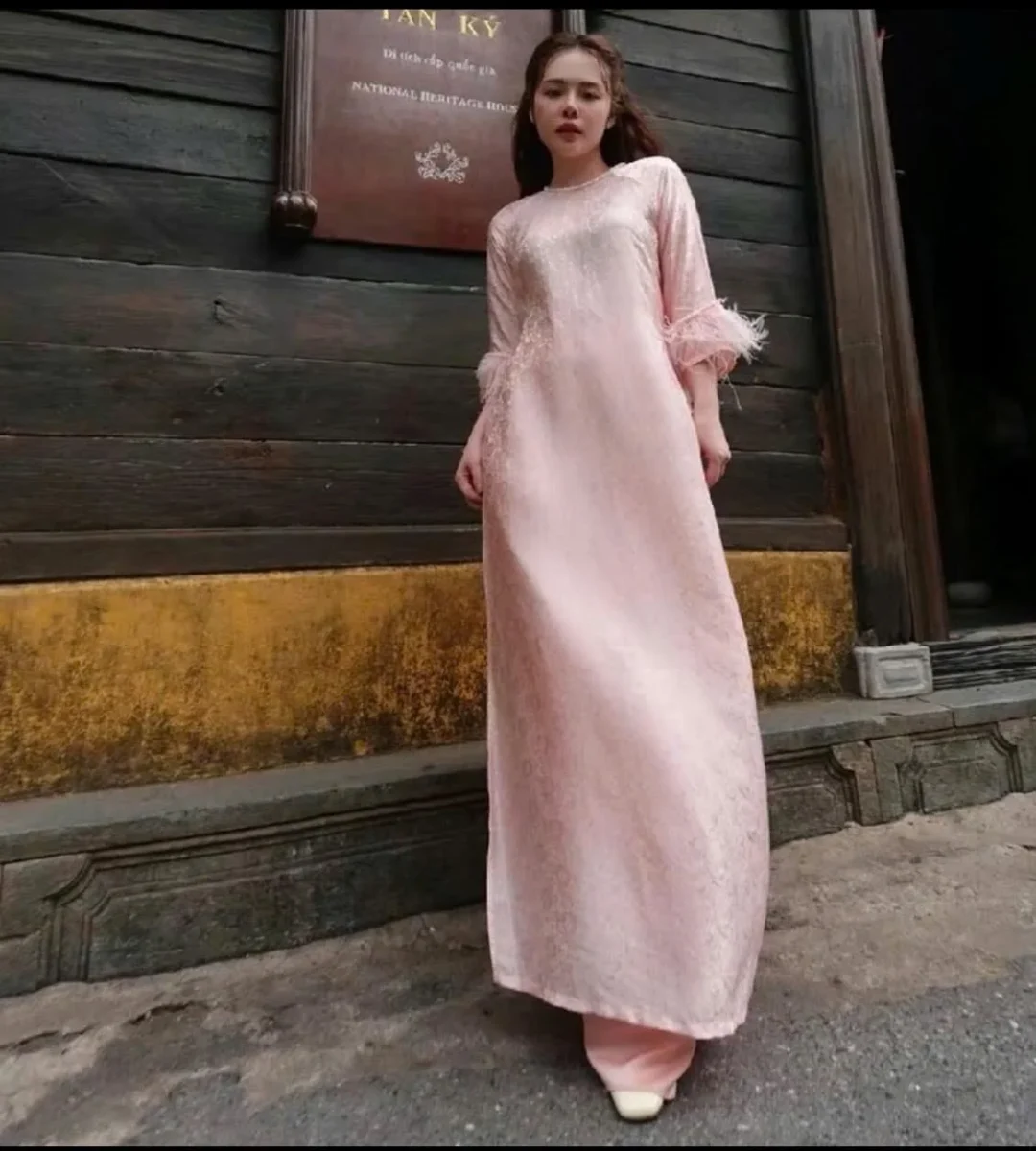 Photo 4 of Áo dài nữ hồng pastel lụa voan truyền thống