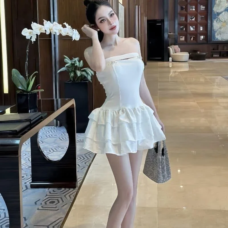 Ảnh 2 của Đầm trắng mini cúp ngực hottrend nữ