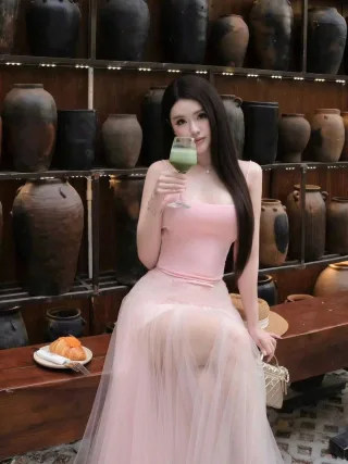 Ảnh 3 của Set áo hai dây váy voan hồng pastel nữ